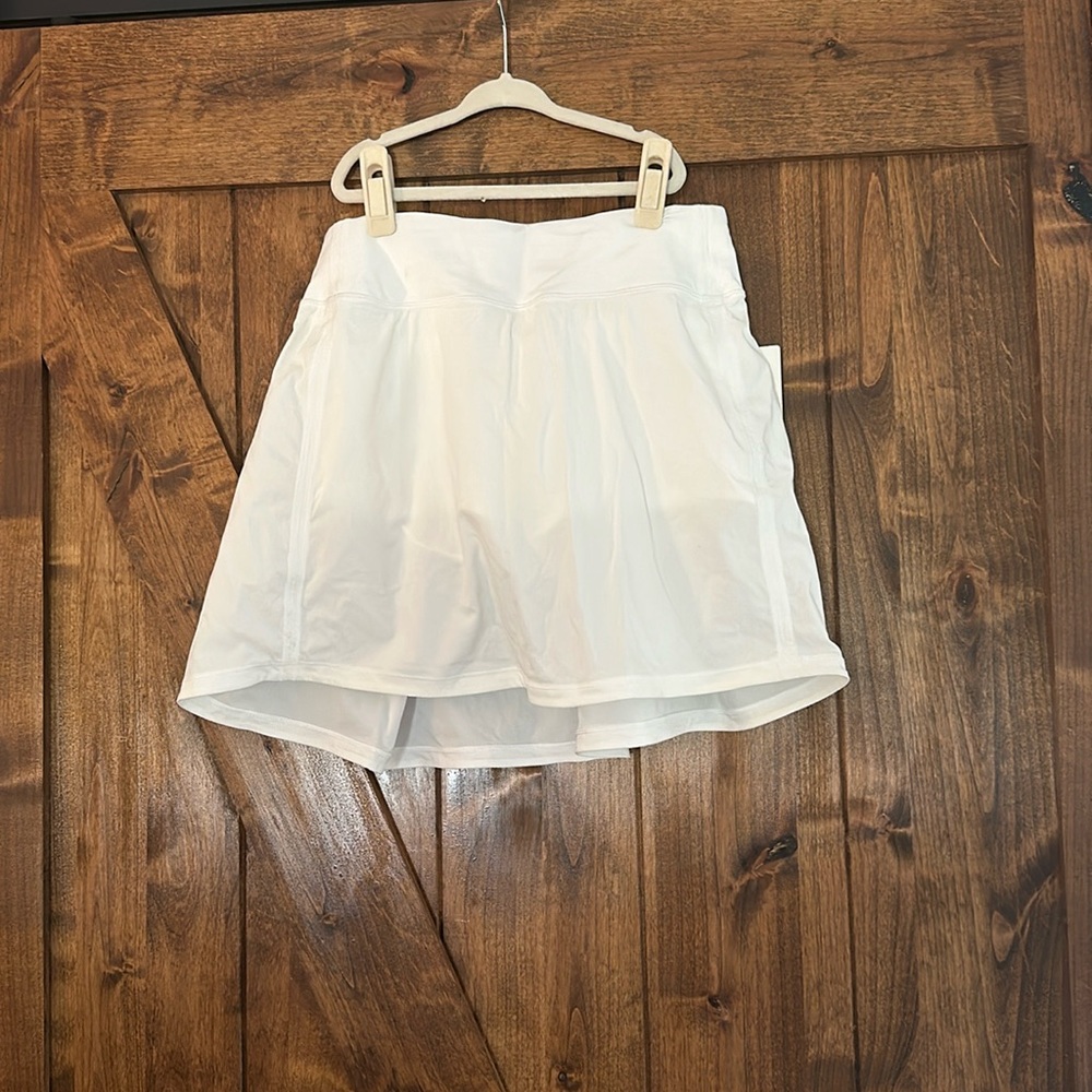 NWT Lululemon White Pace Rival Skirt Extra Long Size 4